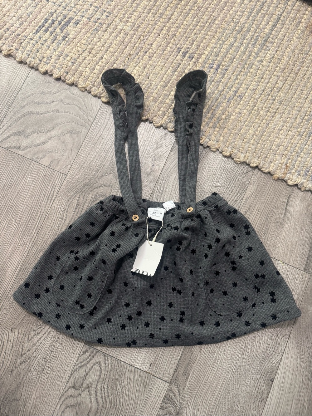 Zara Gray Knit Suspender Skirt with Black Star Dots